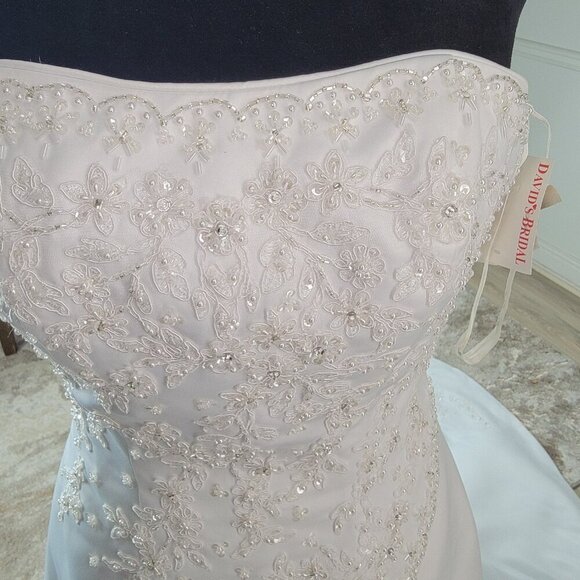 David's Bridal Michaelangelo White Wedding Gown Attached Train Size 4 NWT - Picture 5 of 16